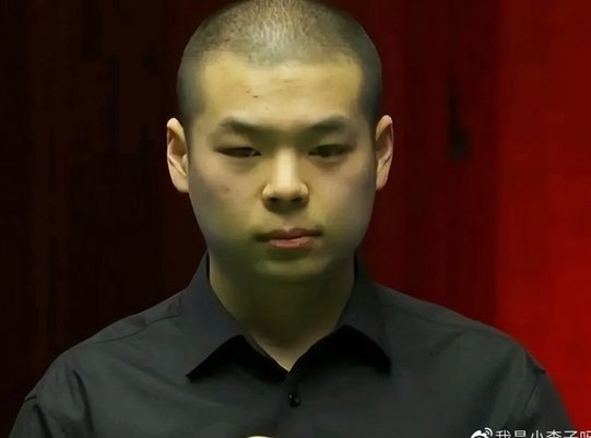 徐正鹏带来的战术挑战：内收跑位和三中卫的取舍