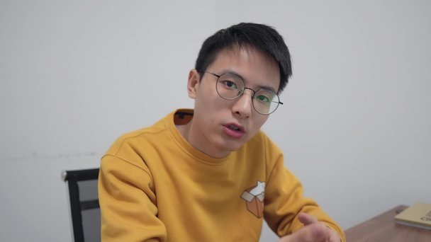 六十岁还在炒作靠流量？杨毅给你答案